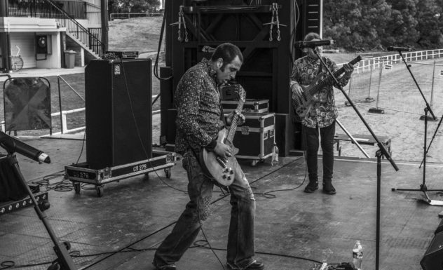 Raman live onstage